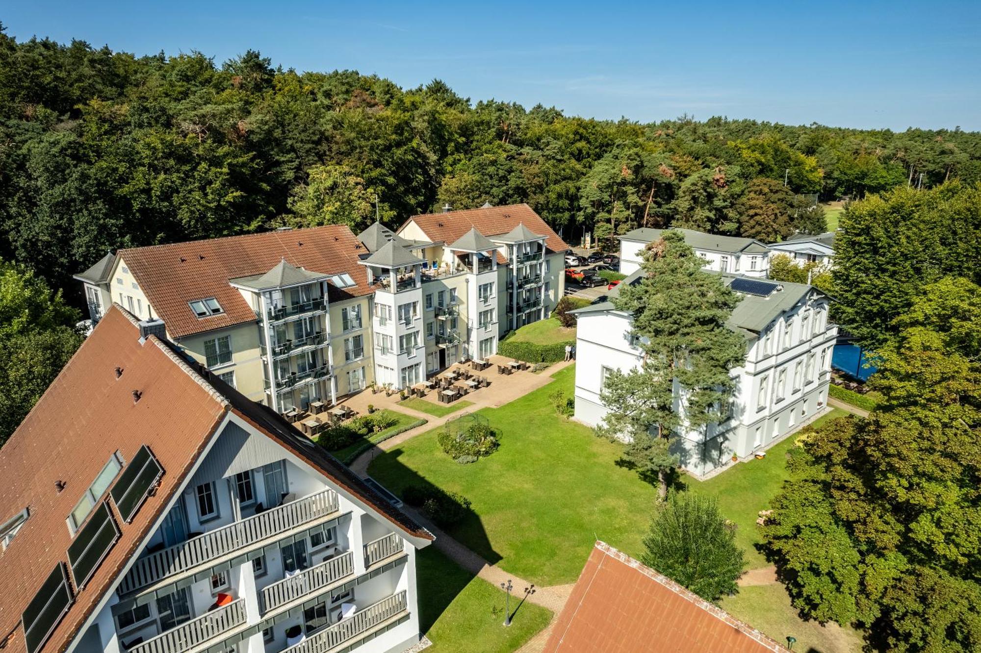 Ostseehotel Villen im Park - ein Rovell Hotel Ostseebad Heringsdorf Exterior foto