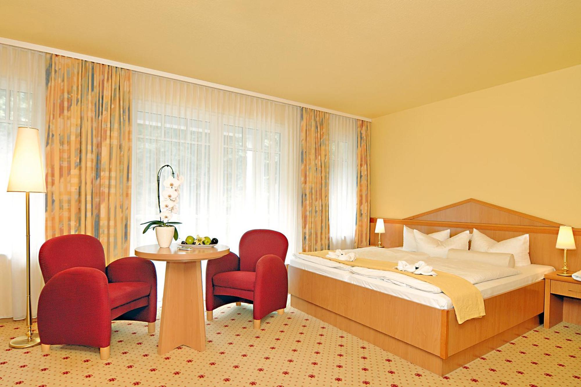 Ostseehotel Villen im Park - ein Rovell Hotel Ostseebad Heringsdorf Exterior foto