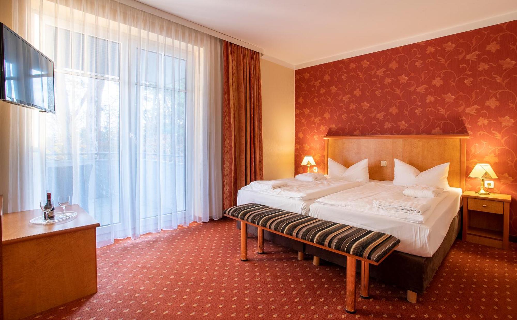 Ostseehotel Villen im Park - ein Rovell Hotel Ostseebad Heringsdorf Exterior foto